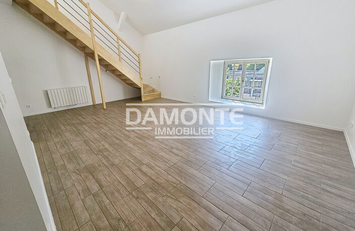 Coup de coeur assuré ! Appartement de caractère entièrement r — photo 2