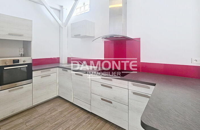 Coup de coeur assuré ! Appartement de caractère entièrement r — photo 3
