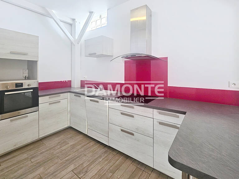 Coup de coeur assuré ! Appartement de caractère entièrement r — photo 1