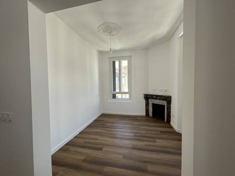 F3 PROCHE LYCEE ARAGO — photo 1