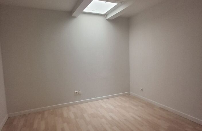 Réalmont centre - Appartement T3bis — photo 4
