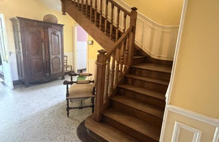 80240 EXCLUSIVITE- Maison de maitre à vendre — photo 2