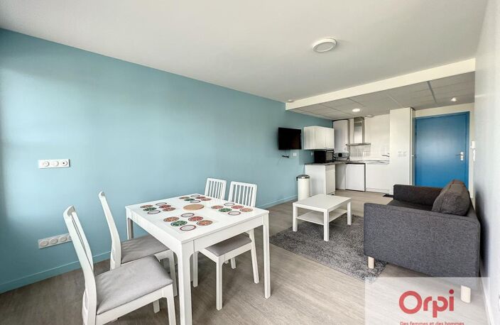 Appartement À Louer - DESERTINES — photo 2