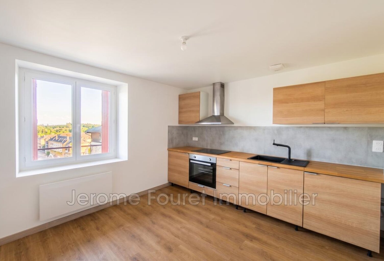 NEUVIC - APPARTEMENT T2- vue sur les Monts d'Auvergne — photo 1