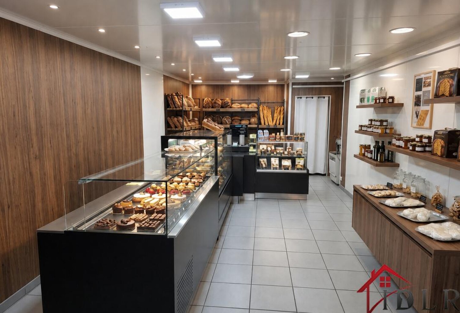 FONDS DE COMMERCE BOULANGERIE CENTRE-VILLE CUERS — photo 1