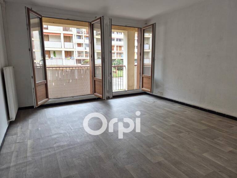 LA CLE DES CHAMPS APT T3 DE 63 M² EN RDC — photo 1