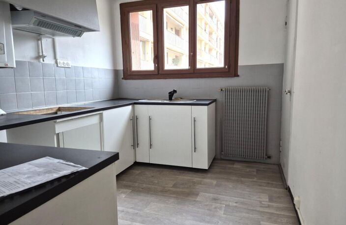 LA CLE DES CHAMPS APT T3 DE 63 M² EN RDC — photo 2