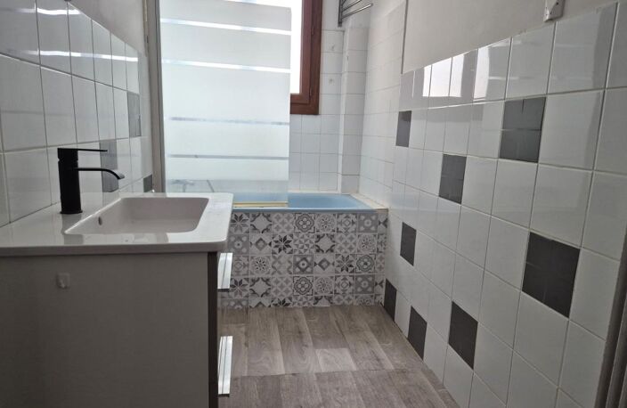 LA CLE DES CHAMPS APT T3 DE 63 M² EN RDC — photo 4