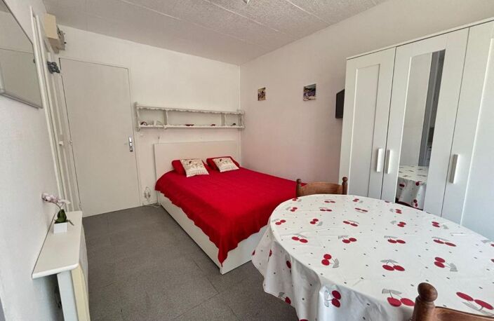 Studio + balcon et parking 17m2 — photo 2