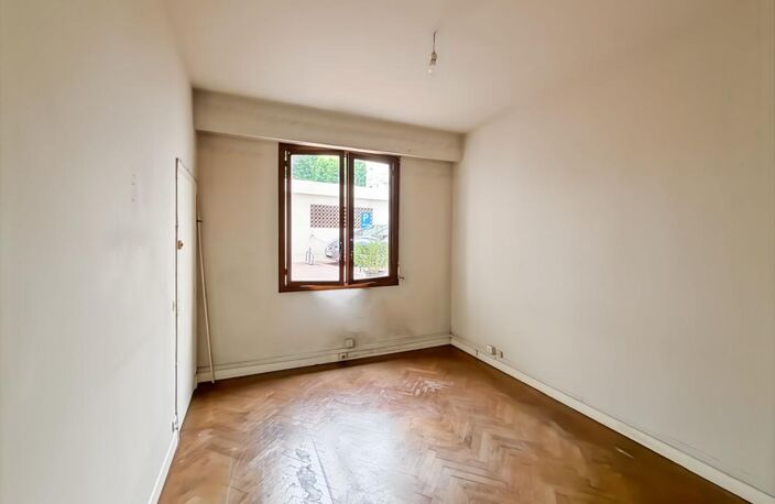 Appartement À Vendre — photo 3