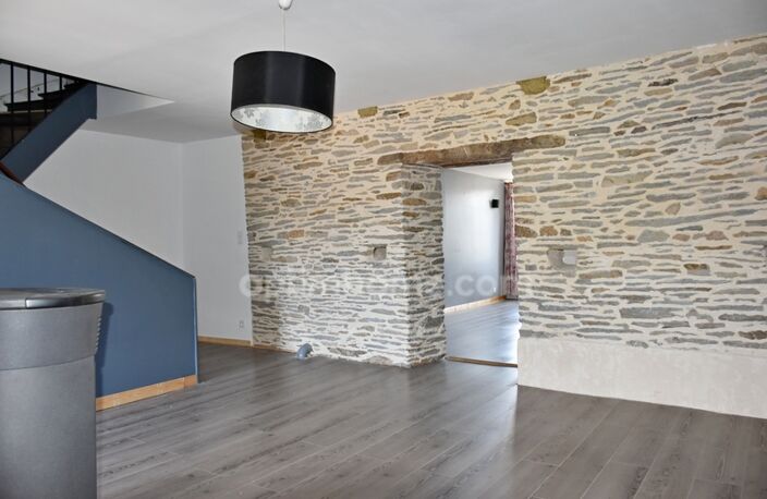 LA GACILLY 56200 – Maison de caractère plus murs commerce avec revenu locatif, piscine et jardin clos de murs — photo 3