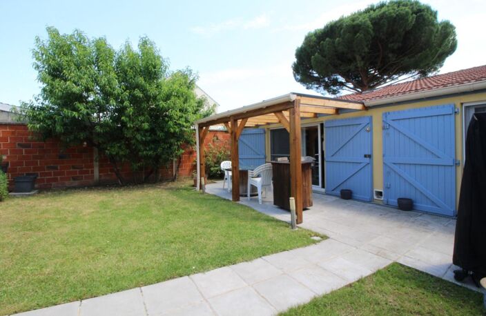 Maison 3 pièces de plain-pied VAIRES SUR MARNE (77) — photo 2