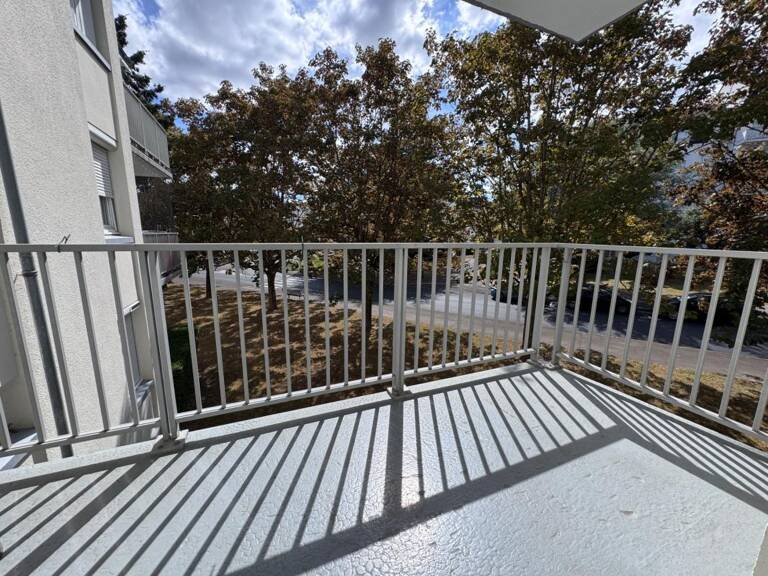 Appartement à vendre 4 pièces SAINT CYR SUR LOIRE (37) — photo 1