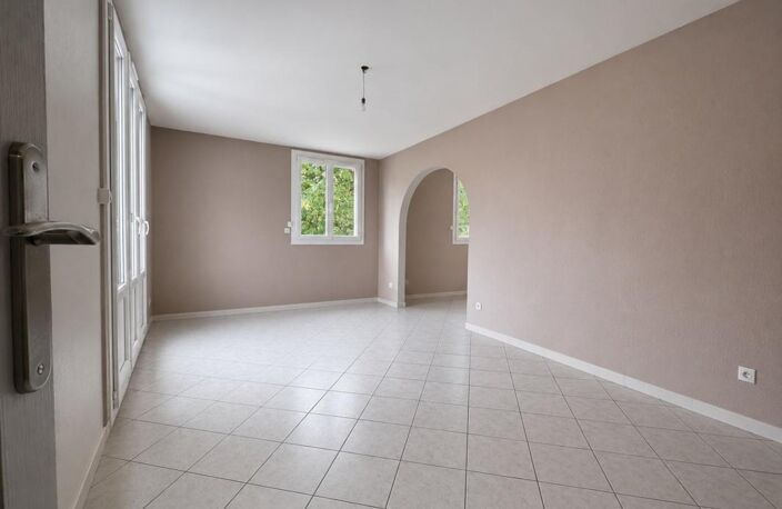 Appartement à vendre 4 pièces SAINT CYR SUR LOIRE (37) — photo 3