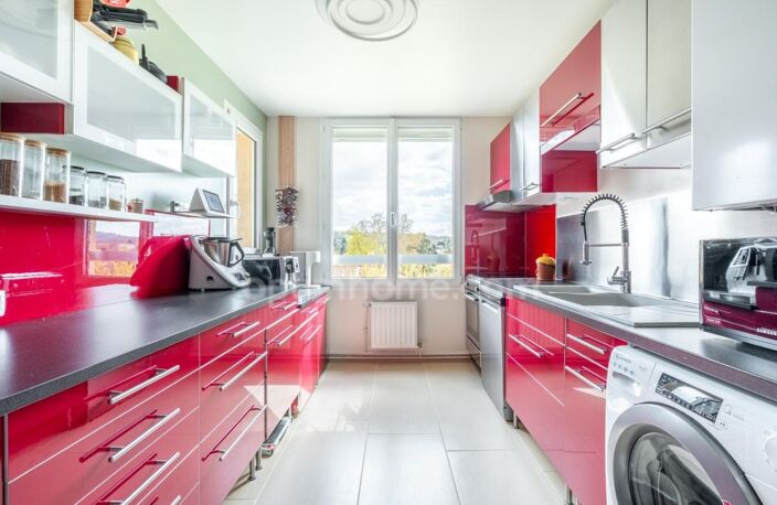 NEUVILLE SUR SAONE (69) -DUPLEX 123 m², 4 chambres, Dernier étage avec asc, Vue dégagée, DPE C — photo 2
