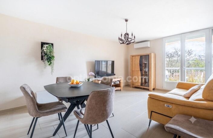 NEUVILLE SUR SAONE (69) -DUPLEX 123 m², 4 chambres, Dernier étage avec asc, Vue dégagée, DPE C — photo 3