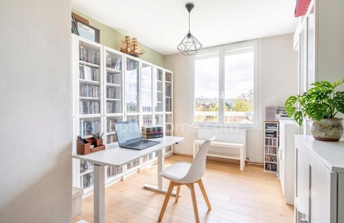 NEUVILLE SUR SAONE (69) -DUPLEX 123 m², 4 chambres, Dernier étage avec asc, Vue dégagée, DPE C — photo 5
