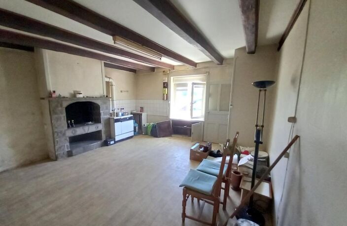 Fermette à rénover sur près de 2 hectares – Idéal projet de vie à la campagne (MONTAUDIN -53) — photo 3
