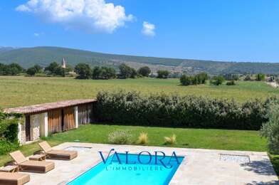Maison 8 pièces 898700 €