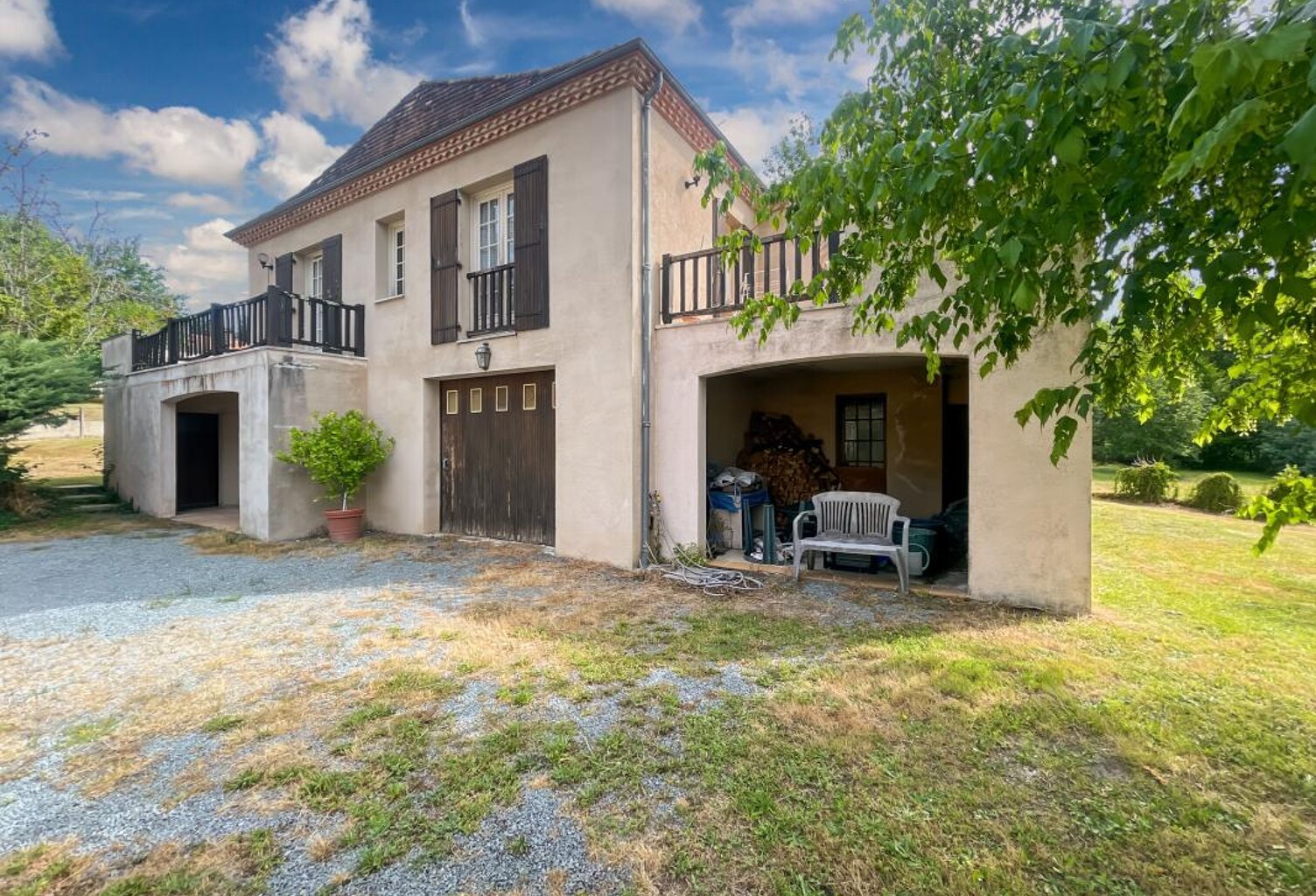 🏡 Maison familiale de 188 m² – De beaux volumes et un énorme potentiel ! — photo 1