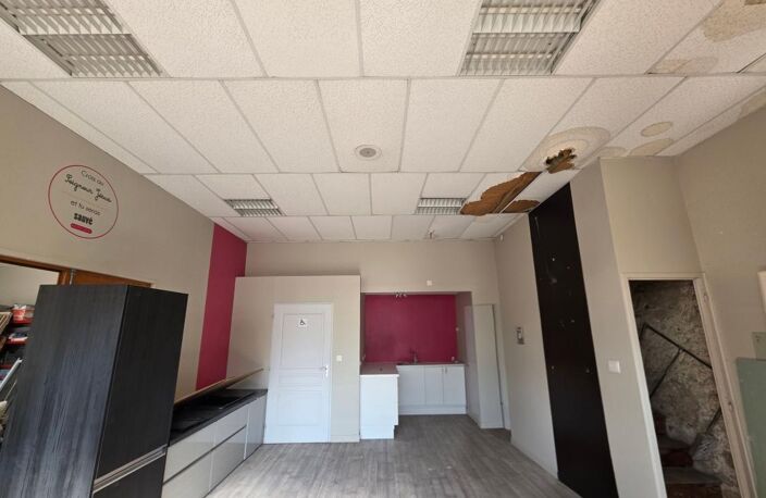 Local commercial possibilité habitation — photo 5
