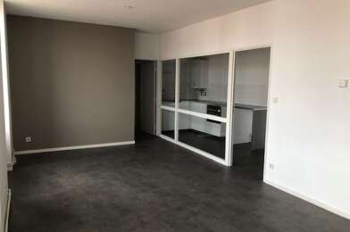 Appartement 3 pièces 798 €