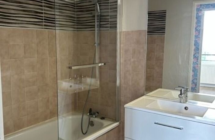 Appartement de 75m2 à louer sur Saint-Étienne — photo 4