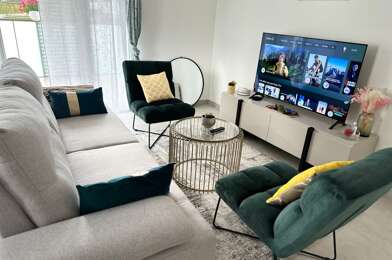 Appartement 4 pièces 2100 €