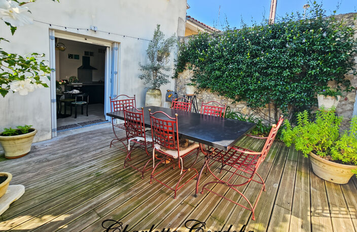 Maison de ville de caractère avec garage et terrasse – Quartier Palissy à Agen — photo 3