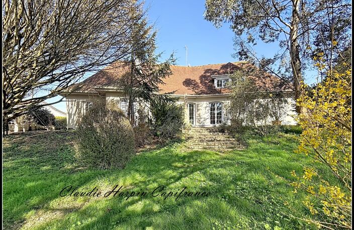 Maison à vendre 8 pièces  (79) CHATILLON-SUR-THOUET - 219 m² hab 4 à 6 ch - terrain environ 2500 m² — photo 5