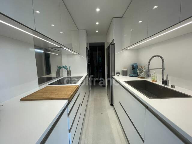 Cannes, 100m de la plage, piscine extérieure, intérieure, sauna, hammam, possibilité garage en sous-sol — photo du bien