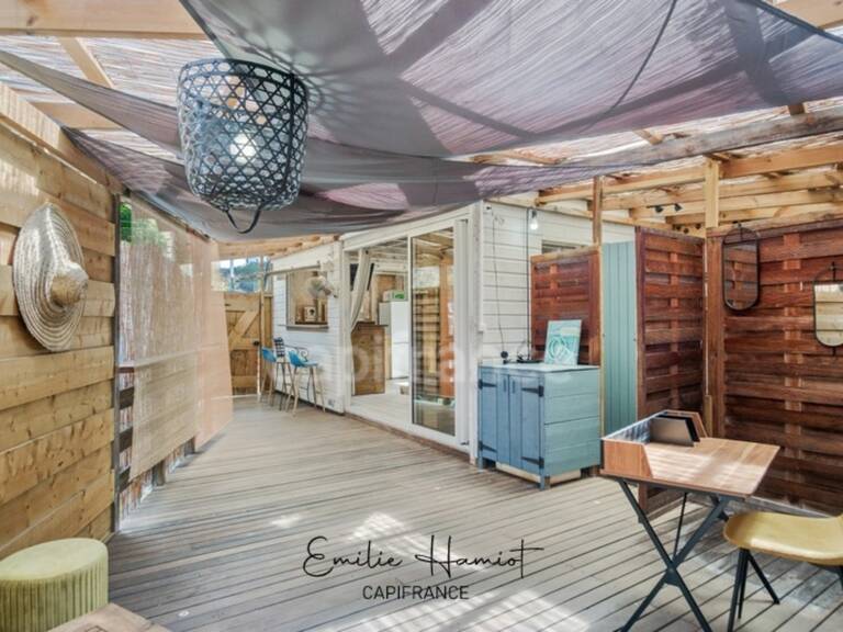 A louer - Case-Pilote - Maisonnette en bois de type  Studio Bis — photo 1