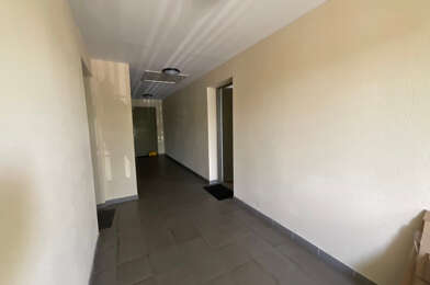 Appartement 3 pièces 179025 €