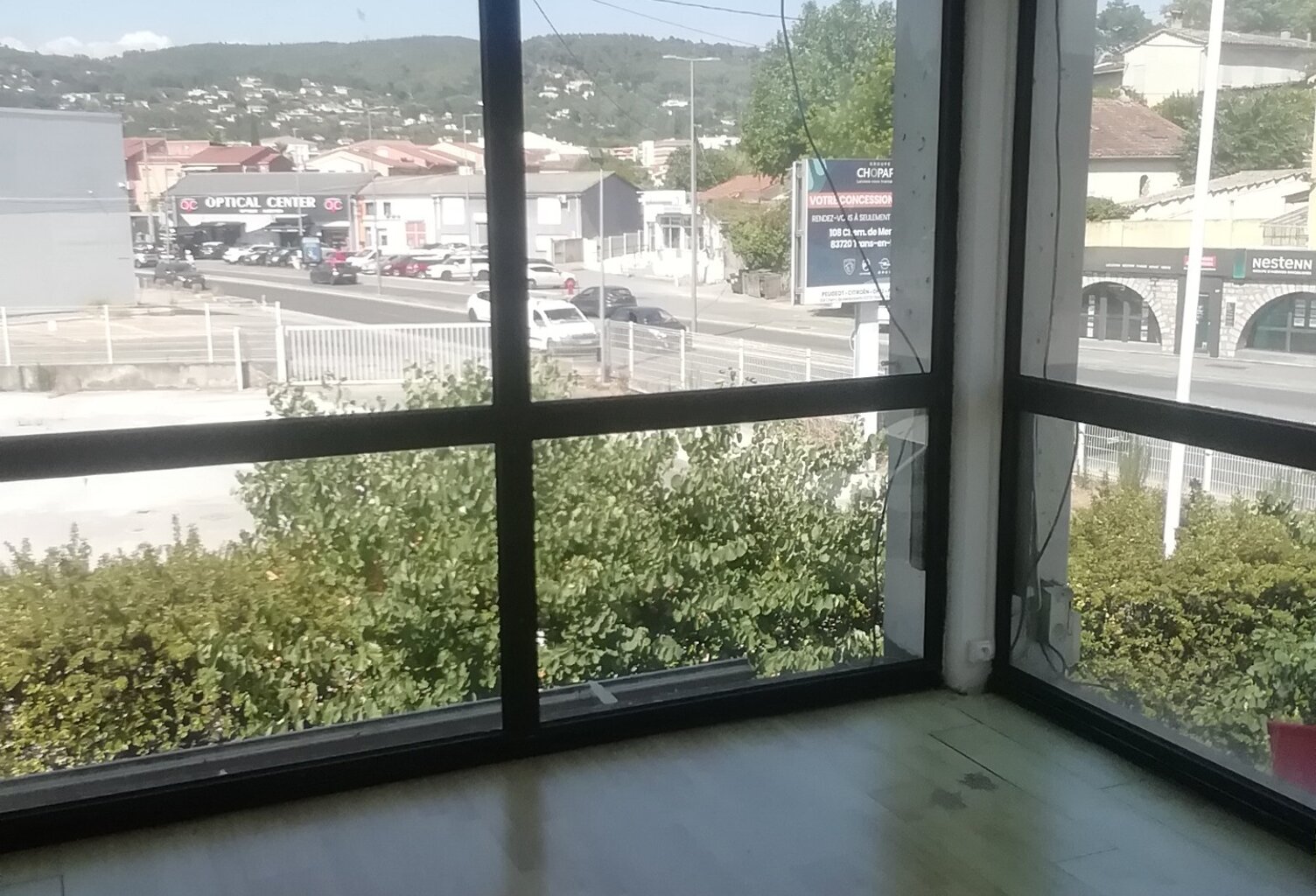 Local/bureau neuf à louer DRAGUIGNAN (83) — photo 1