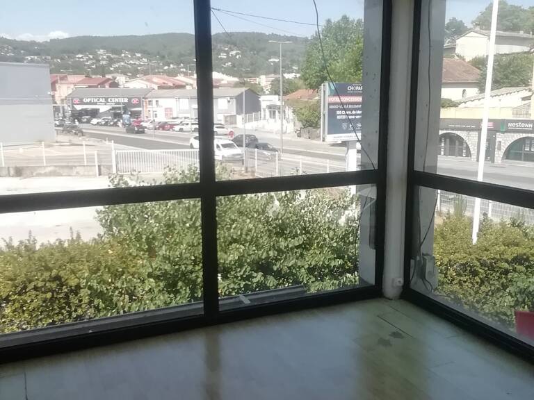 Local/bureau neuf à louer DRAGUIGNAN (83) — photo 1