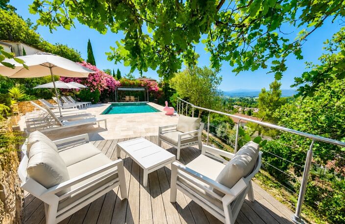 Maison à vendre 6 pièces LA MOTTE (83), 4 chambres, piscine, jardin paysagé  de 1980 m² — photo 3