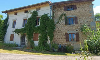 Maison 10 Pièces 213 m² à vendre à Saint-Victor-Montvianeix (63550)