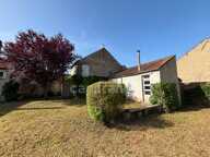Virginie MASSON Capifrance vous propose en exclusivité - Chemilly-sur-Yonne – Maison de caractère 130m² avec jardin, garage et dépendance — photo 2