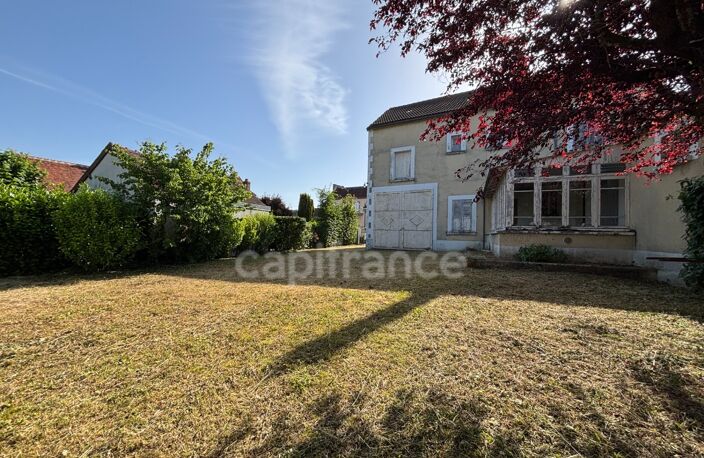 Virginie MASSON Capifrance vous propose en exclusivité - Chemilly-sur-Yonne – Maison de caractère 130m² avec jardin, garage et dépendance — photo 4