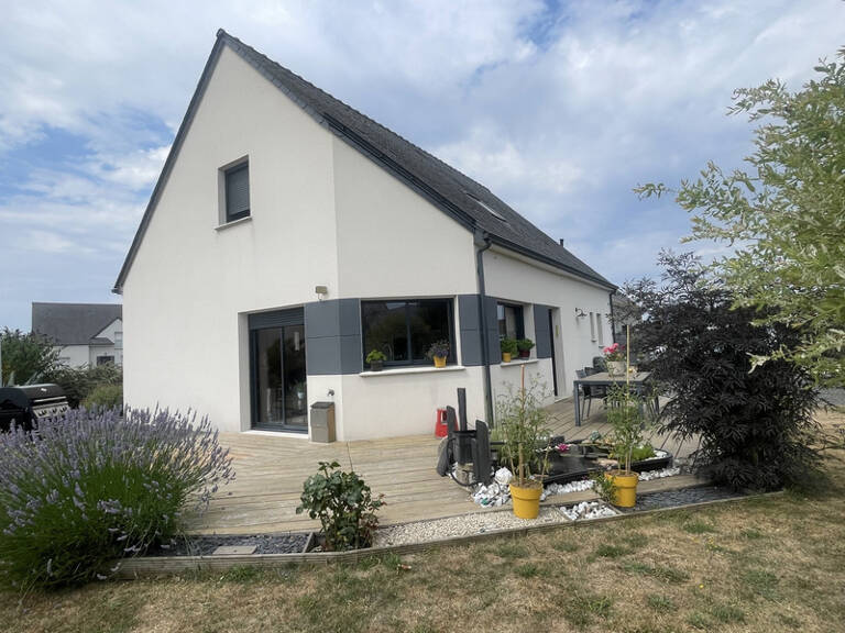 5' Saumur Pavillon de 2018 avec de belles prestations- Suite parentale de plain pied- 4 chambres ur 727 m2 de terrain arboré clos — photo 1
