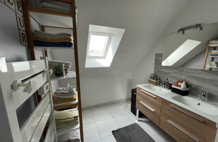 5' Saumur Pavillon de 2018 avec de belles prestations- Suite parentale de plain pied- 4 chambres ur 727 m2 de terrain arboré clos — photo 5