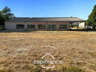 Local/bureau à vendre de 480 m2 sur 4027 m2 de terrain — photo 2