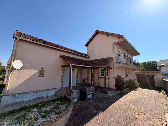 Maison à vendre 5 pièces LUCE (28) — photo du bien