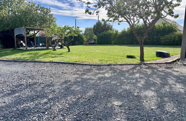 12 MIN SAUMUR SUD LONGERE ENTIEREMENT RENOVEE + STUDIO INDEPENDANT SUR ENVIRON 1500M2 ARBORE CLOS — photo 5