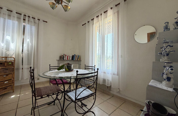 L'Île-Rousse centre – Ensemble immobilier 200 m² sur 1600 m² terrain à fort potentiel à 100 mètres des plages — photo 2