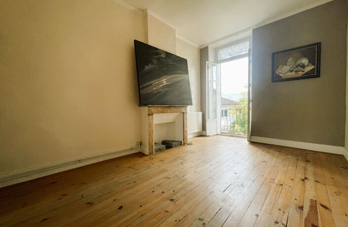 T2 + Balcon — photo 3