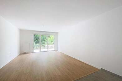 Appartement 3 pièces 837 €