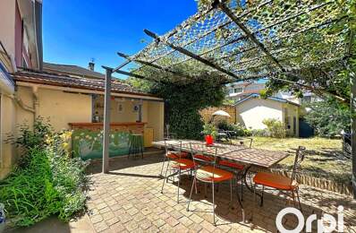Maison de ville 140 m² – 4 chambres – Jardin, terrasses et garage – Centre-ville — photo du bien
