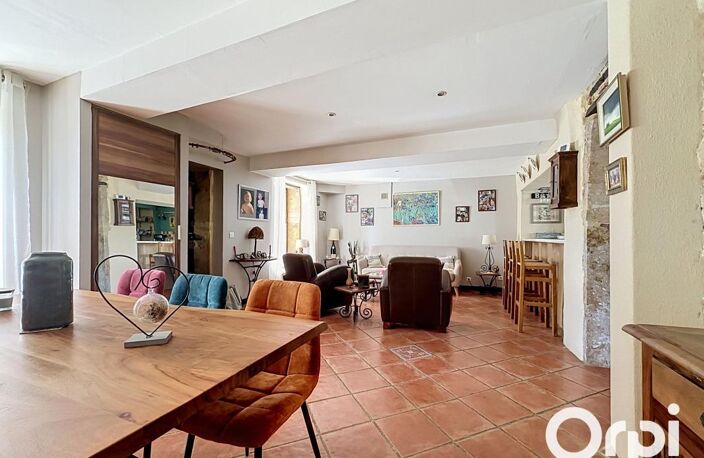 Maison de ville 140 m² – 4 chambres – Jardin, terrasses et garage – Centre-ville — photo 5