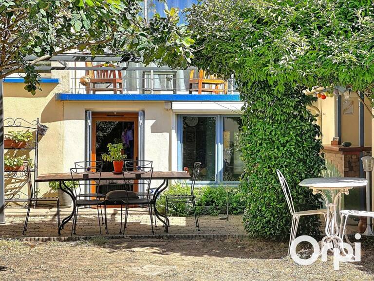 Maison de ville 140 m² – 4 chambres – Jardin, terrasses et garage – Centre-ville — photo 1